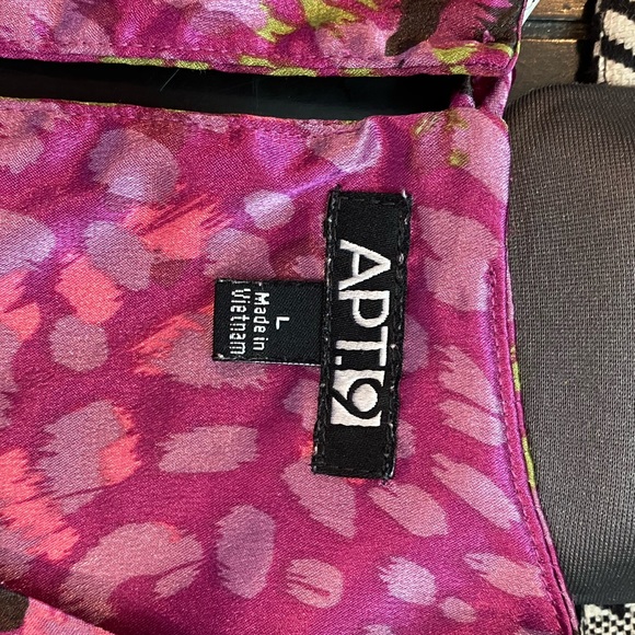 Satin Pink Sleeveless Scoop Neck Top - Picture 8 of 8